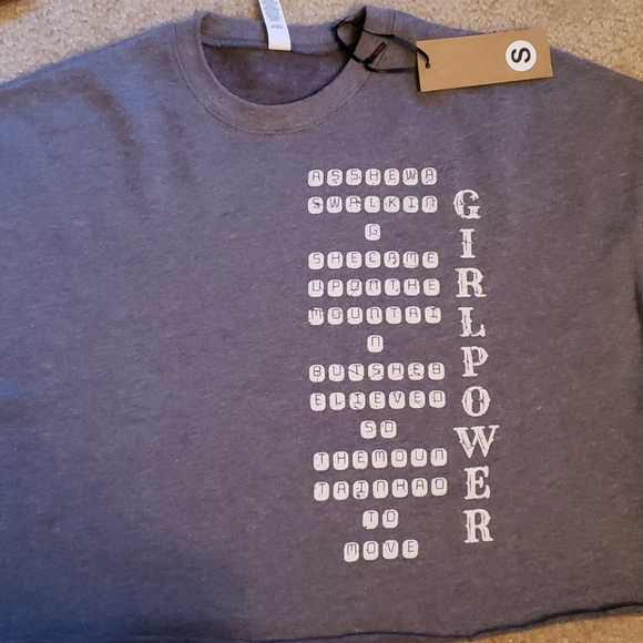 Girlpower Gray crop sweatshirt - Picture 5 of 5